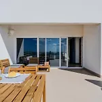 アパート Panoramic Sea View エリセイラ
