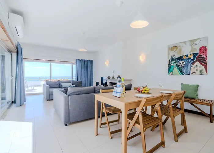 アパート Panoramic Sea View エリセイラ